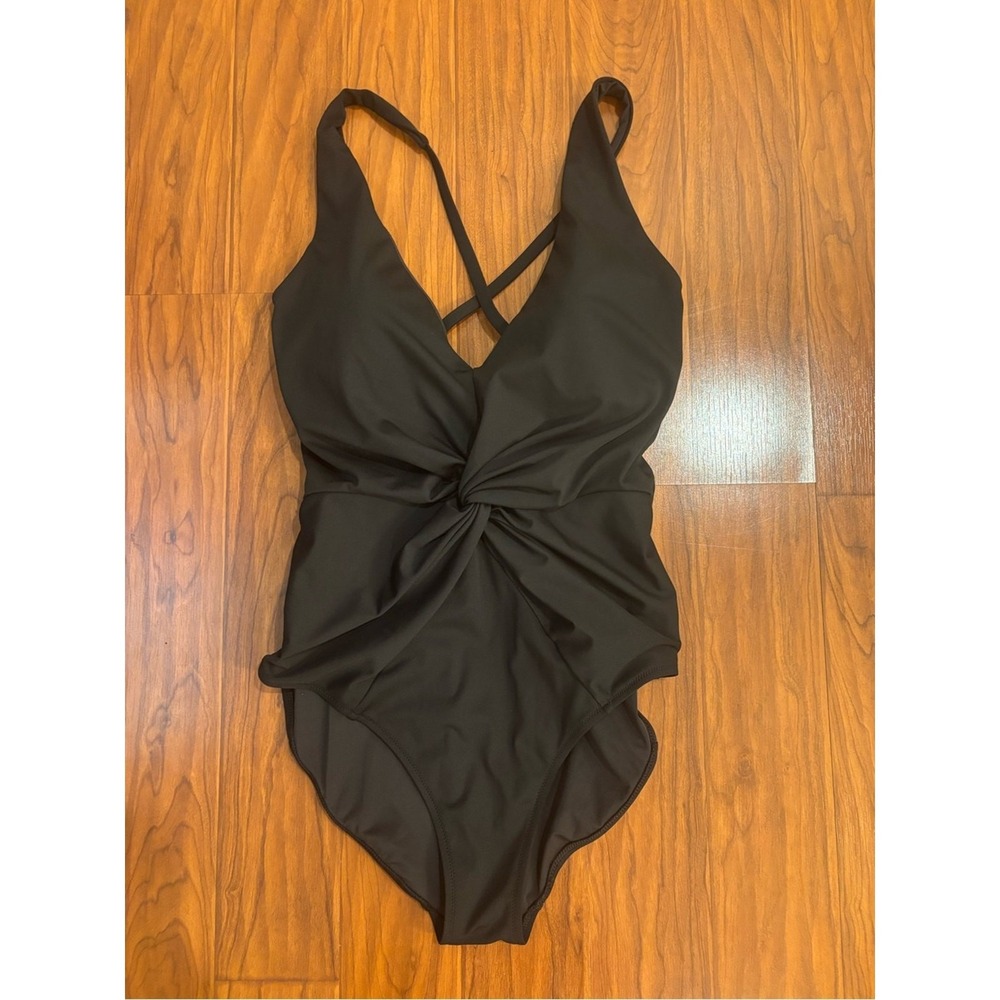 Garnet Hill Black One-Piece Swimsuit Womens 8 Front and Back Twist